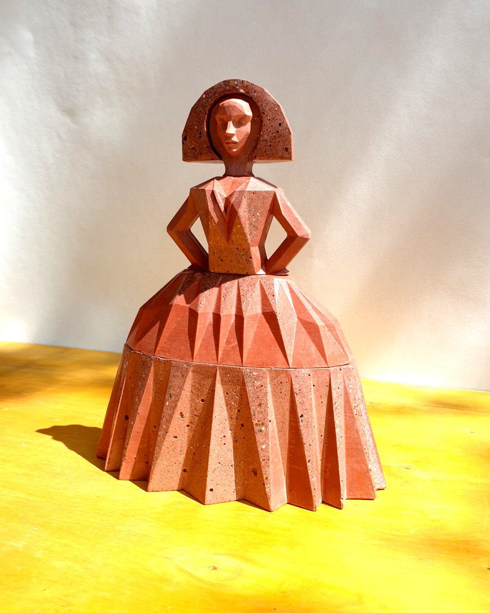 QuimeraVe's tweet photo. … Meninas en Concreto …
#Handmade in #Concrete by #QuimeraCreativa in #Venezuela
📱 Whatsapp+58.412.328.28.30 (just messages)
#Meninas #Gift #Diseño #Home #VenezolanosEnElMundo #BetonDesigne #Crafts #Navidad #Arte #Escultura #Navidad #JesúsCristo #Sculpture https://t.co/k2V2qojNqg