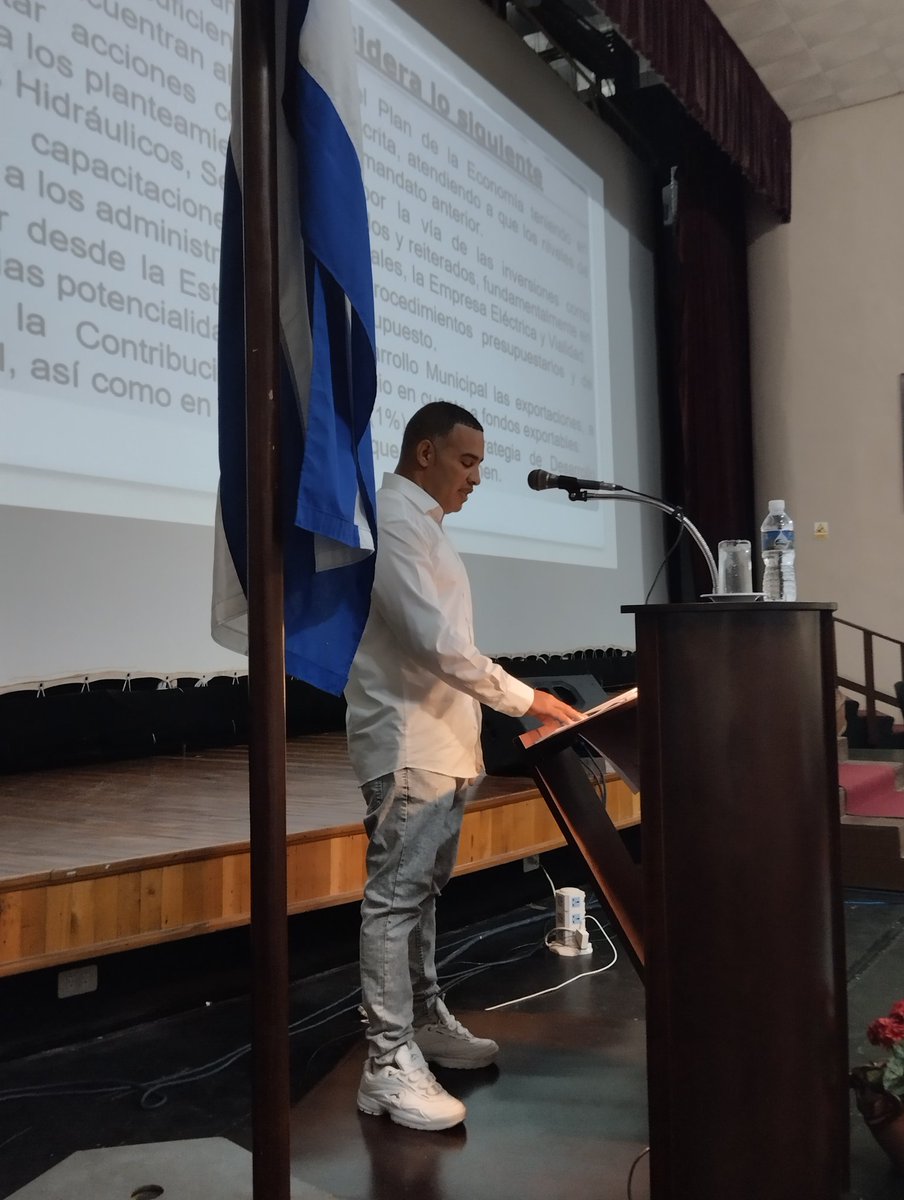 AMPPSantaClara's tweet photo. ✅ Aprobación del Plan y Presupuesto para el año 2023 del municipio de #SantaClara es debatido en la I Sesión de la @AMPPSantaClara, porque #SomosPoderPopular. https://t.co/nIhJ2WFv3F