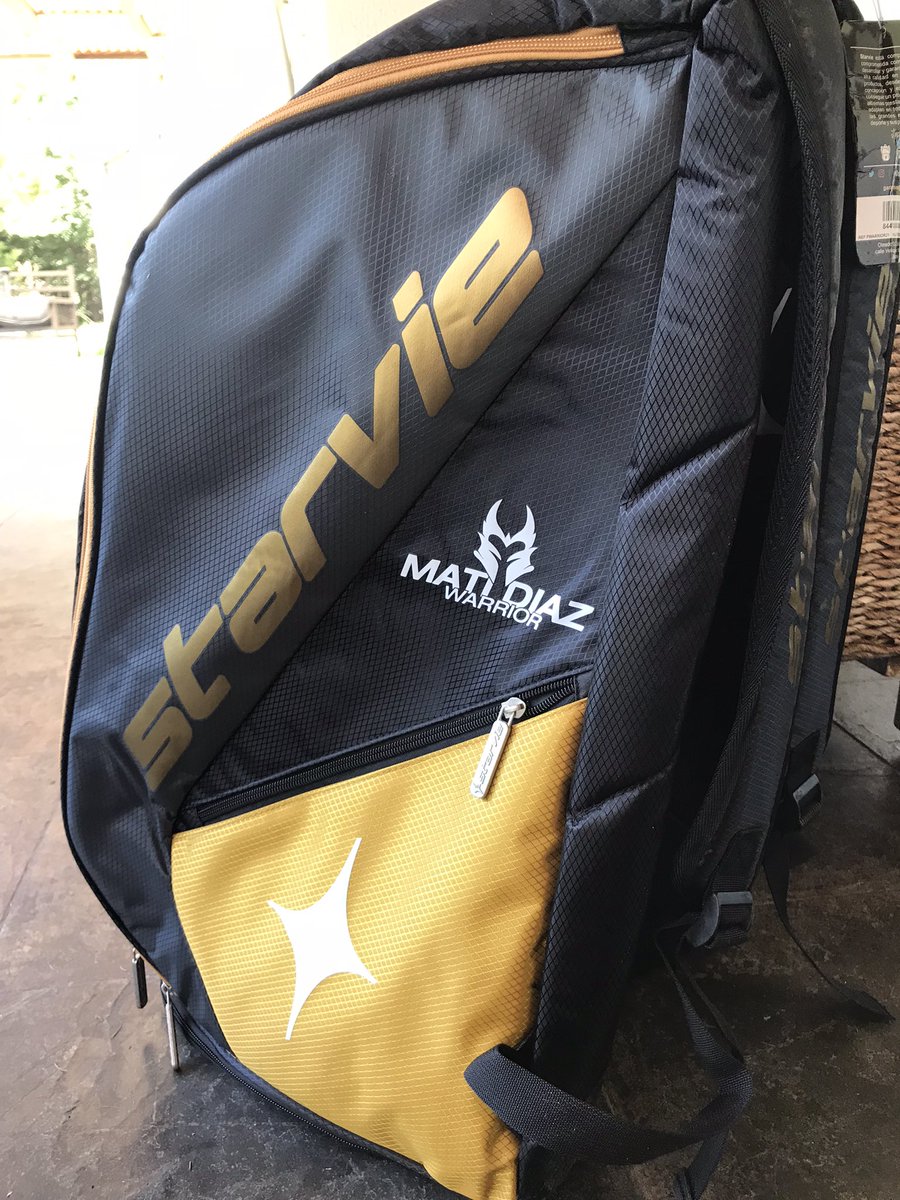 pipealonso's tweet photo. Ya estaba perdiendo la fe y hoy me llegó la mochila comprada en #Smashinn (se demoró ~40 días) https://t.co/LWTcGW7Ucq
