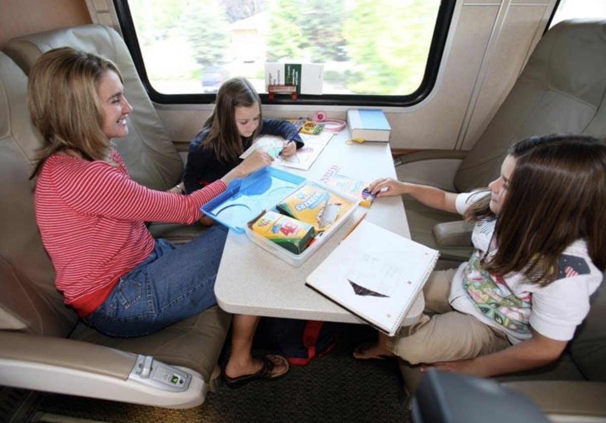 Oregon slashes Amtrak rates in bid to compete with freeway drivers

- At $17 from Portland to Eugene, it's cheaper than a bus ticket
bikeportland.org/2022/12/27/ore…