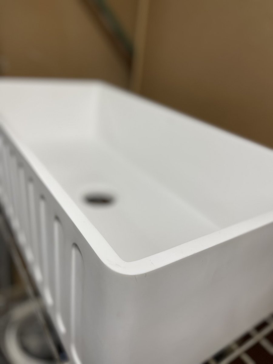 BuildingValue's tweet image. Classic 36” farmhouse sink from Vigo. This sink is made of Matte Stone which is stain/chip resistant. This hand-made sink is stronger than fireclay and ceramic. Reversible design allows either a slotted-front apron (pictured) or flat-front. Dimensions: 36” x 18” x 9.5”