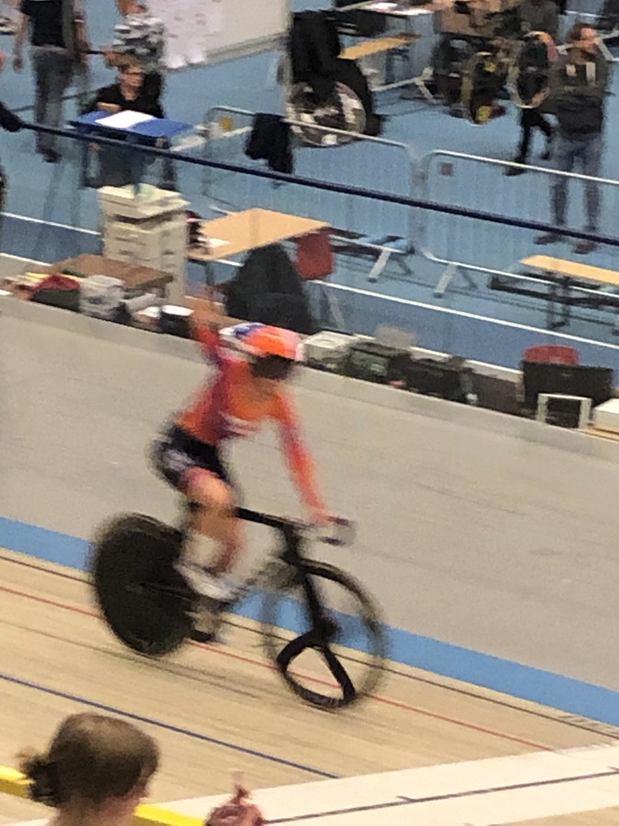 Marit Raaijmakers pakt de Nederlandse titel op de puntenkoers. Zilver is voor Lonneke Uneken en brons voor Marjolein van ‘t Geloof. #nkbaanwielrennen