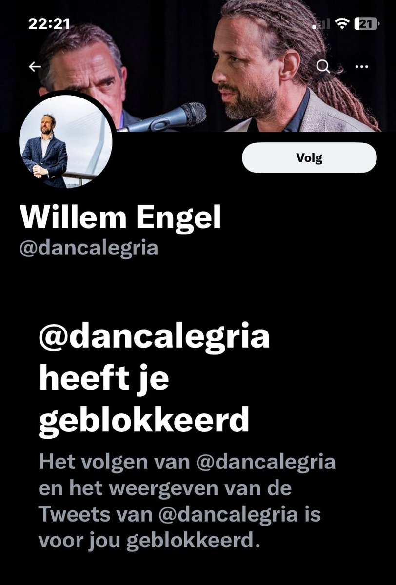 robawezere's tweet photo. Ja hoor de viezerd heeft me geblokkeerd 🤣nou dan moet ik maar bij hem langs als ik wat vragen wil. Weet iemand toevallig waar ik hem vinden kan https://t.co/3n3SUzZ4Xg