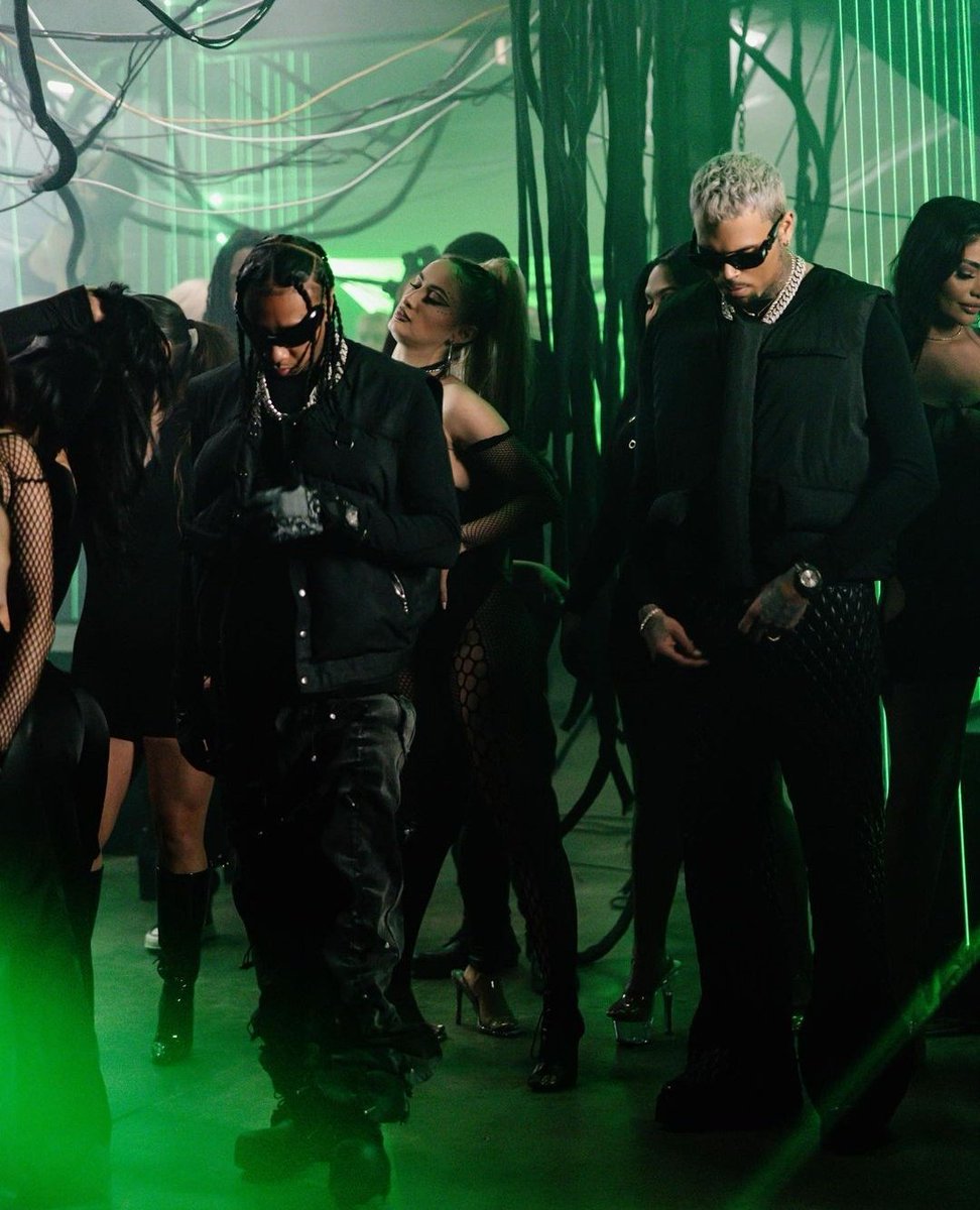 chris-brown-info-on-twitter-nasty-de-tyga-com-chris-brown