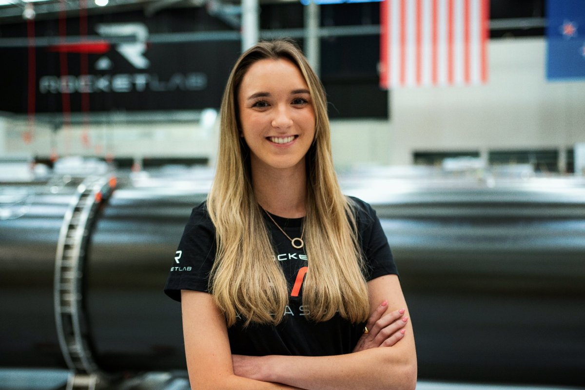 Lara Collier 🚀 tweet media
