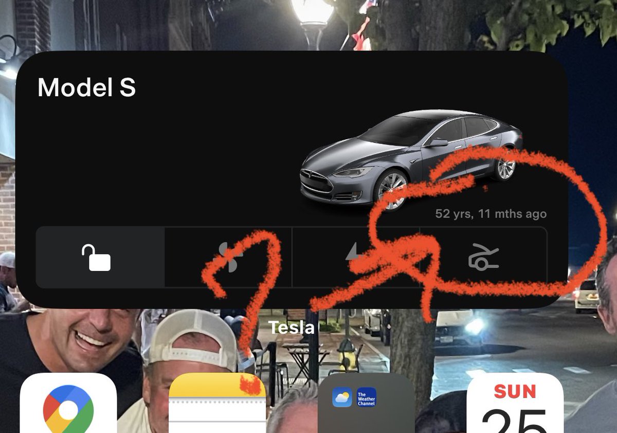 bouchscott's tweet photo. @elonmusk do you I must have traveled to the future with my phone but not my car? https://t.co/Ka7ExOF0wq