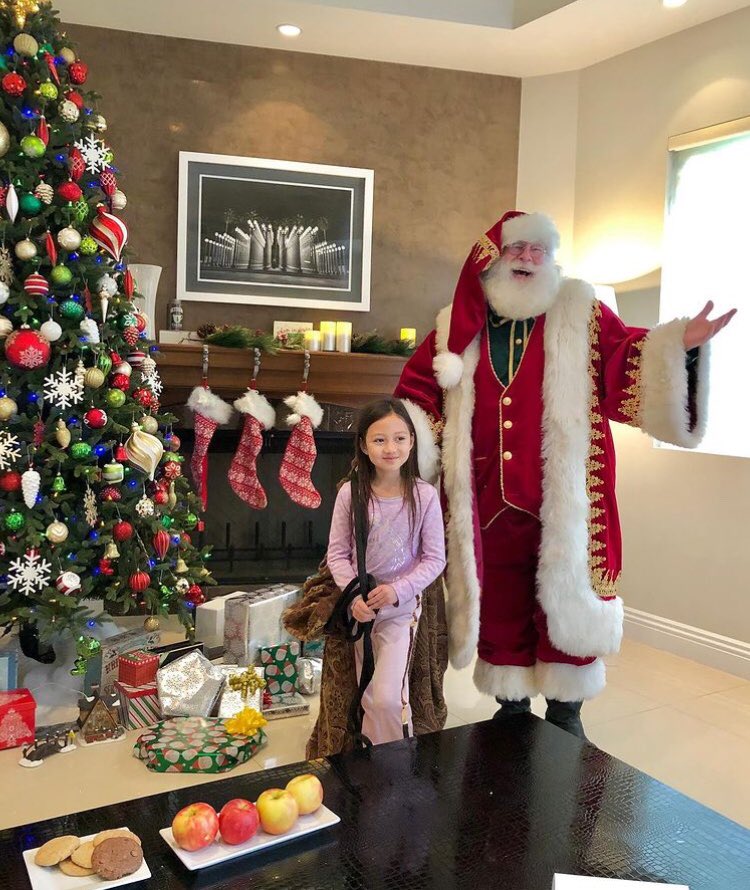 黛博拉黄 (@debbie_990) on Twitter photo 