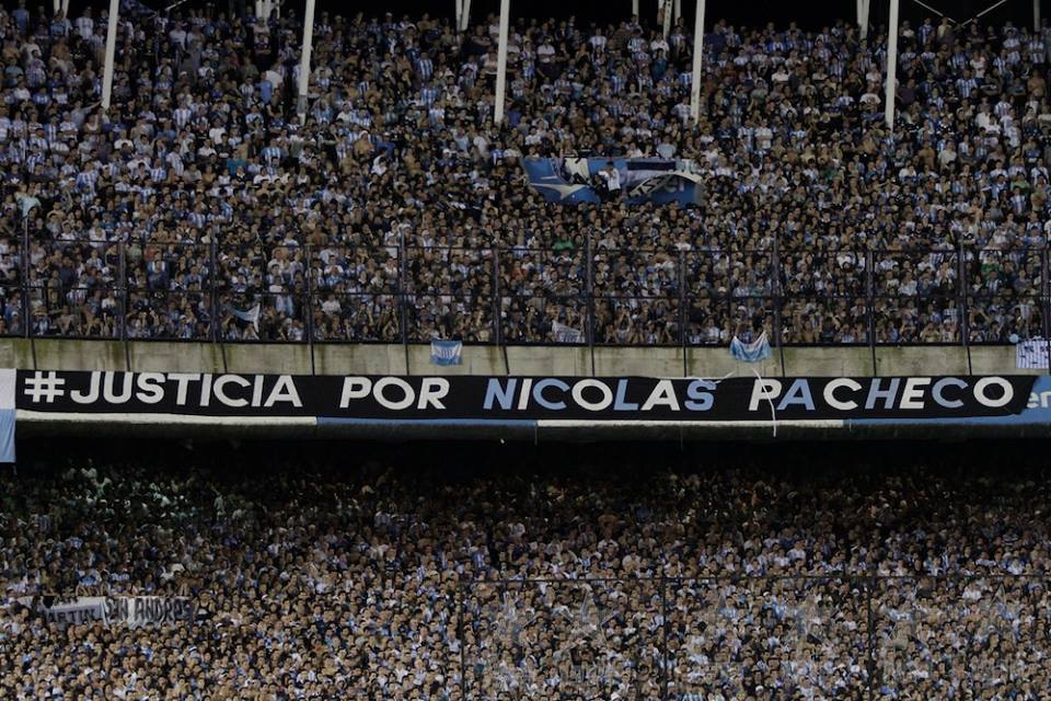 justiciapornico's tweet photo. Gracias a los amigos, amigos de amigos, compañeros, compañeros de compañeros, a los artistas que participaron, deportistas, agrupaciones de justicia, a todos los medios que hicieron eco y a los hinchas de otros clubes que multiplicaron nuestras voces!

#justiciapornicolaspacheco https://t.co/mLqtWSsUPU