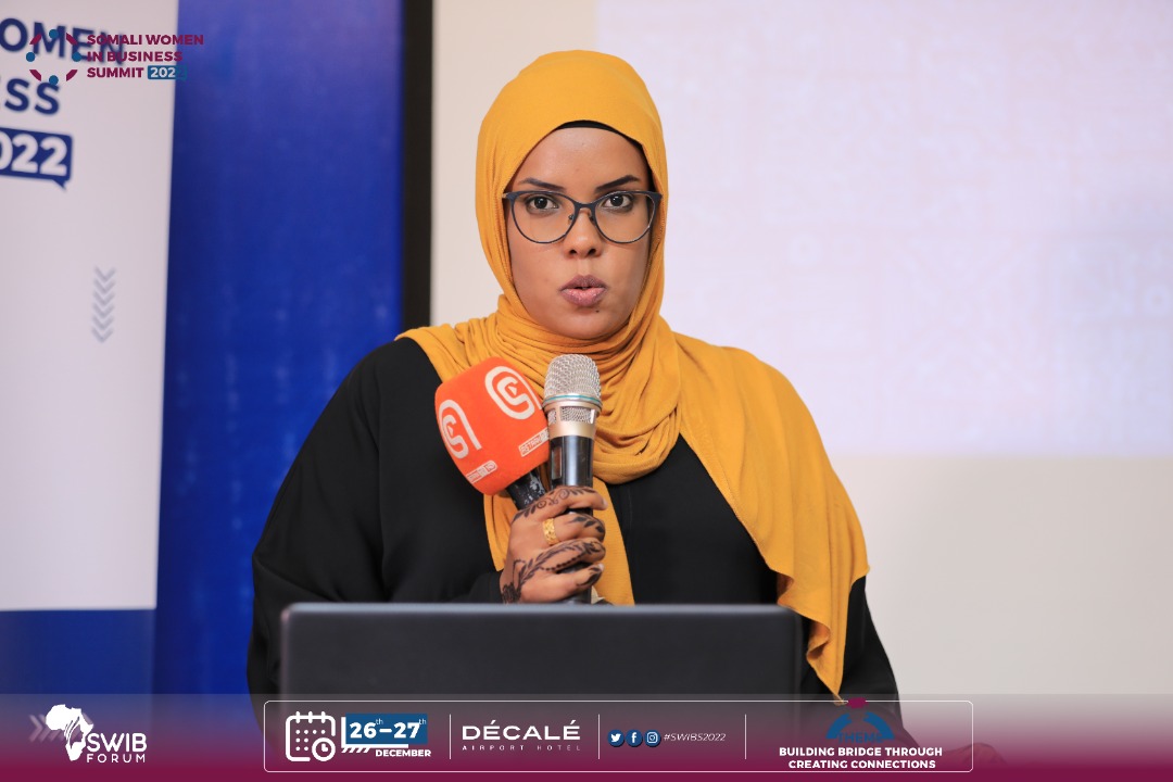 SWIB_Forum's tweet photo. A huge thanks to the amazing &amp; eloquent @MunaSakiin for being the Master of Ceremony at our 3rd summit of Somali Women in Business. Her wit, humour, humanity &amp; ability to engage the audience shone through the whole day &amp; kept the audience engaged. 

#SWIBS2022 
#LetsTalkBusiness https://t.co/RHPls1rf53