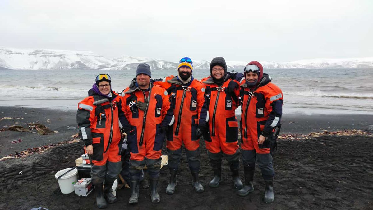 GoletaUgr's tweet photo. We are at Deception Island!! 🇦🇶 After some days preparing we are ready to work!! 🔨⛏️🛠️ #BAEGabrieldeCastilla @Antartica_ET #BIOHesperides @Armada_esp https://t.co/qMIemPEvsZ