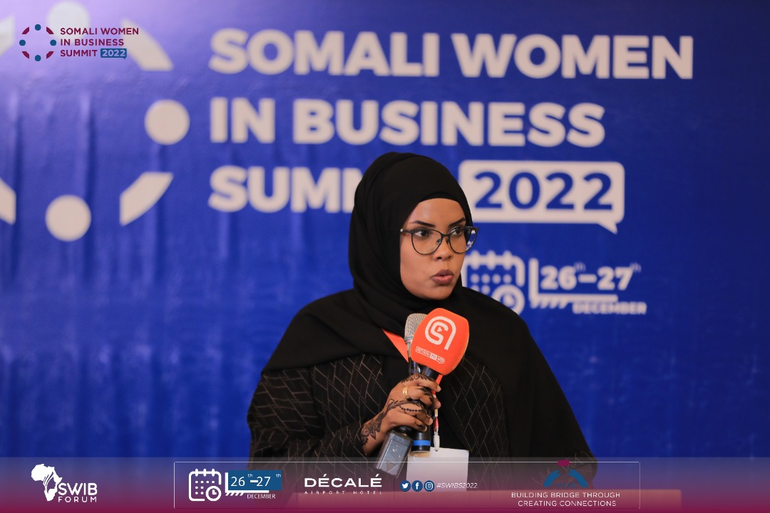 SWIB_Forum's tweet photo. A huge thanks to the amazing &amp; eloquent @MunaSakiin for being the Master of Ceremony at our 3rd summit of Somali Women in Business. Her wit, humour, humanity &amp; ability to engage the audience shone through the whole day &amp; kept the audience engaged. 

#SWIBS2022 
#LetsTalkBusiness https://t.co/RHPls1rf53