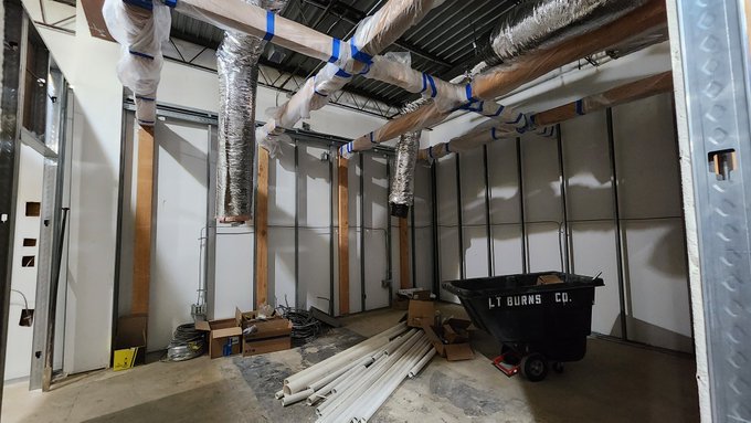 Studio progress pics! This is the beautiful hardwood suspension beam system going into the dark academia/botanical<a href="/tag/goddess"class="tags"><span>#goddess</span></a><a href="/tag/dominatrix"class="tags"><span>#dominatrix</span></a>