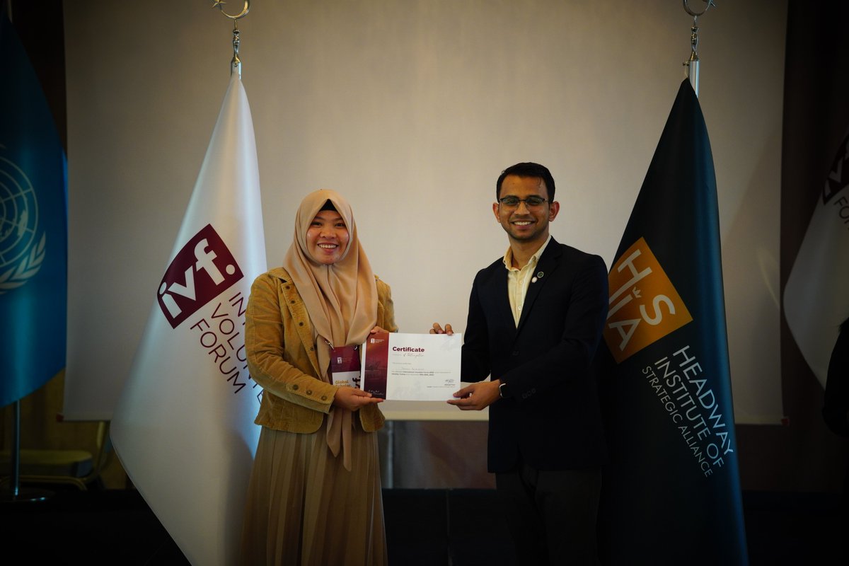 Headway_isa's tweet photo. Graduation Ceremony - International Volunteer Forum 2022

Our class of 2022 - #HISAIVF received their certificates as HISA Graduates. These young leaders will be acting as HISA Alumni &amp; ultimately contribute to impact their communities.

#hisaivf2022  
1/4 https://t.co/Jv9IwgYEqw