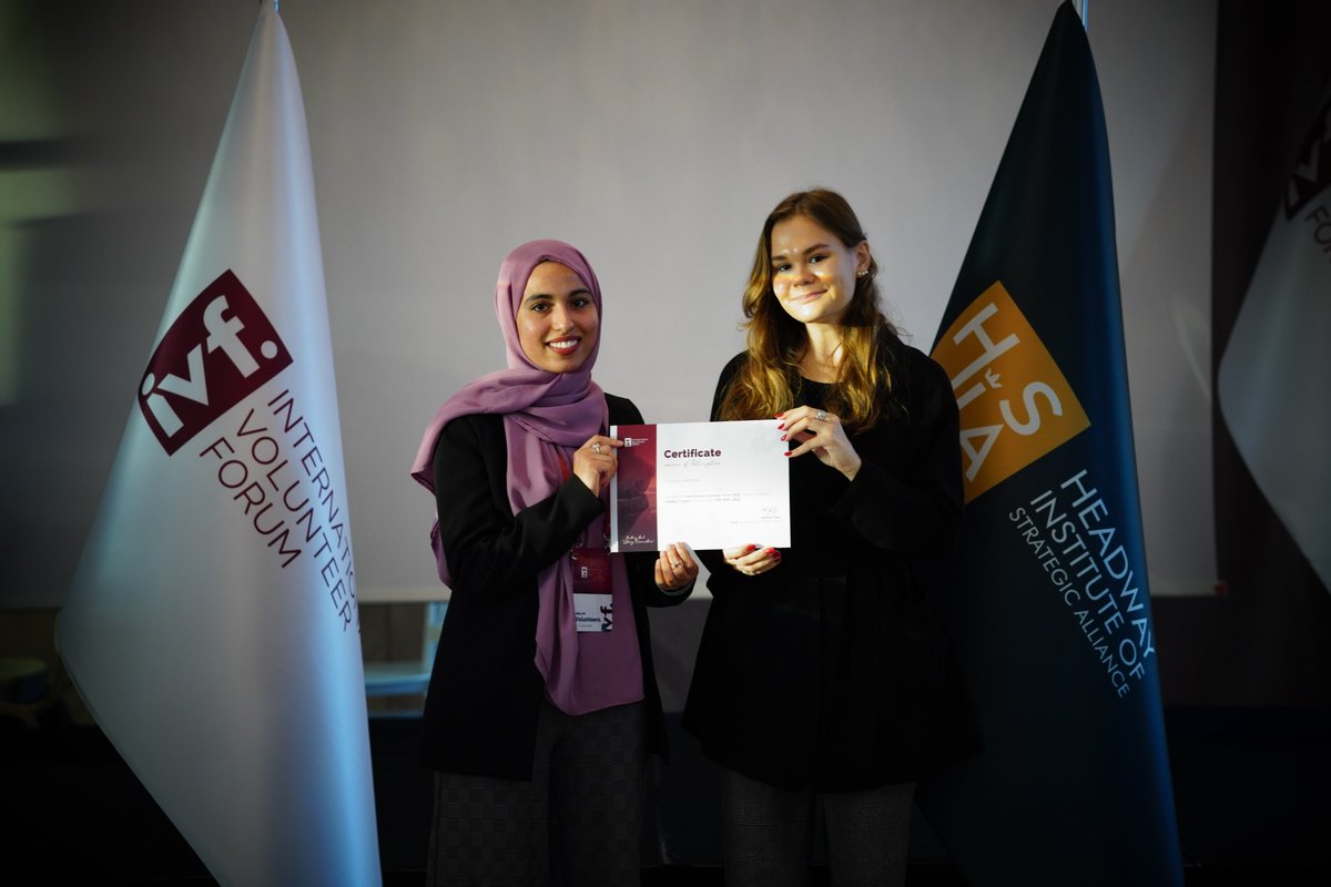 Headway_isa's tweet photo. Graduation Ceremony - International Volunteer Forum 2022

Our class of 2022 - #HISAIVF received their certificates as HISA Graduates. These young leaders will be acting as HISA Alumni &amp; ultimately contribute to impact their communities.

#hisaivf2022  
4/4 https://t.co/tP9Z7ls48m