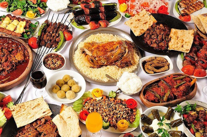 yldrmbarut's tweet photo. Diyarbakır şehrimize, Diyarbakır mutfağının ‘ ciğerini, meftunesini, burma kadayıfını…’ gelecek nesillere taşıyacak bireyleri yetiştirmek için Gastronomi Lisesi istiyoruz.
 @tcmeb @aliihsansu_ @nznsener @asimsolak @Murat4Kucukali @ErnezDemir @SurMilliEgitim https://t.co/EvFSb0ogI2
