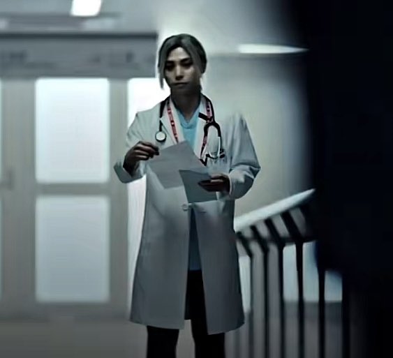 greenbriarfilm's tweet photo. maior plot twist de alice in borderland não foi a serie se passar toda em um minuto e sim o chishiya ser médico pediatra quando todo mundo achava que ele só era um mendigo orfao antisocial e meio fofoqueiro https://t.co/YSh42PxslO