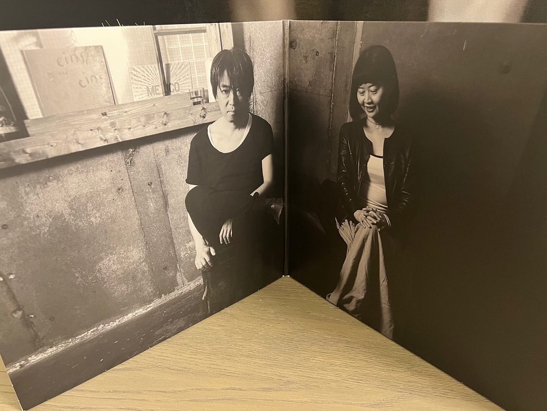 disappearingrec's tweet photo. Gatefold jacket on Dive’s ‘Early Sonic June’ double vinyl record- available now. link in bio. #shoegaze #japan #indie #music #vinyl #art #monochrome #artist #photogrophy #band #deluxe #edition https://t.co/QYQNyRZ80V