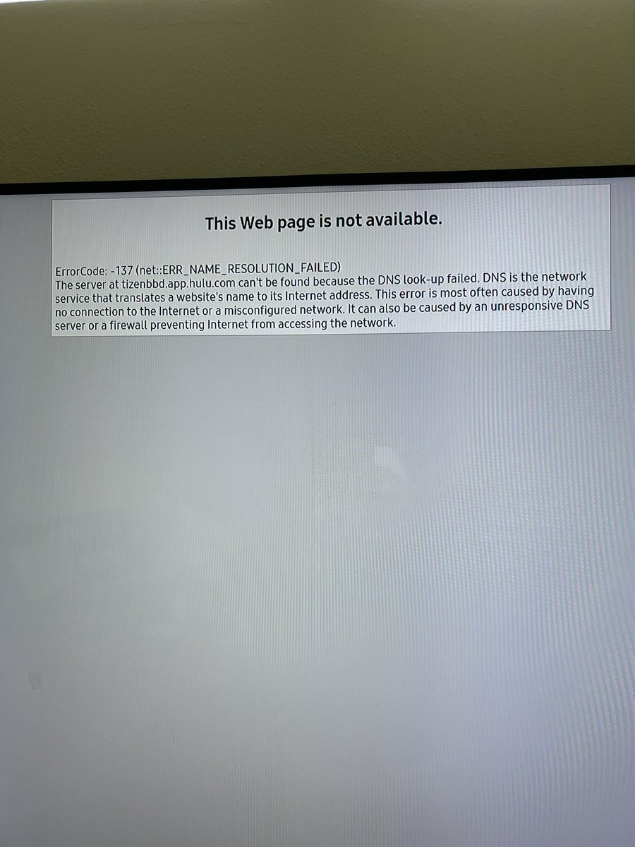 SuizMo's tweet photo. @hulu_support I get this message on my Samsung TV when Hulu doesn’t open. In the Appletv it just keeps scrolling. Please help https://t.co/5OQBoiARUe