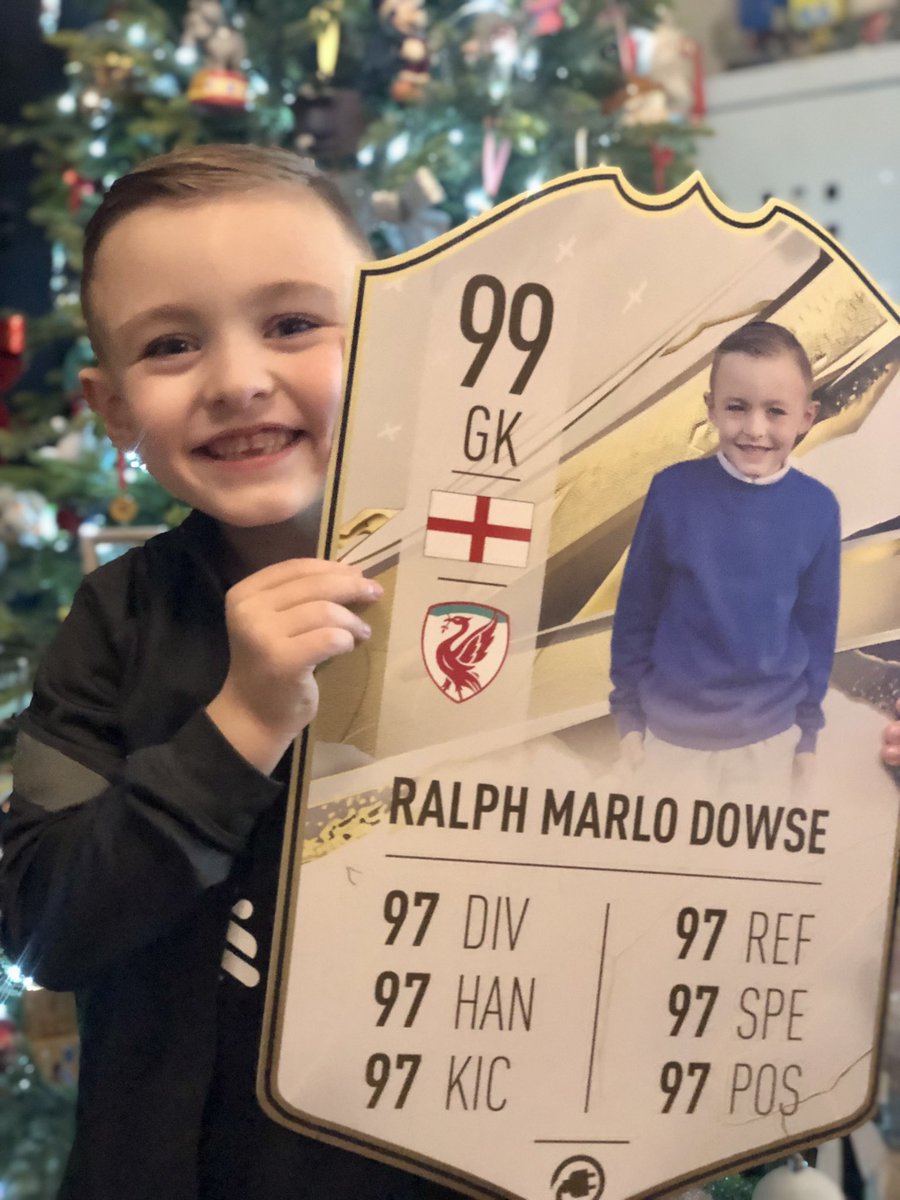 fbateallthepies's tweet photo. Thankyou @CardsPlug .. my little boy loved it !!
#england #liverpool #lfc #JFT97 #YNWA #cardsplug #eng #gk #goalkeeper #oneday #futurepro https://t.co/2WGMdZ3F04