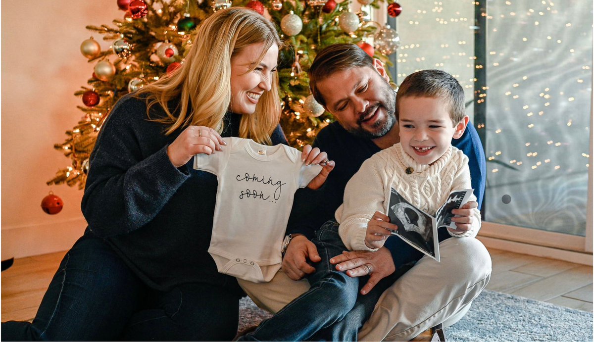 Syd_Gallego's tweet photo. Baby Gallego coming July 2023! @RubenGallego and I are beyond excited to be growing our little family and add another cheerleader to team Ruben 2024! https://t.co/Nrxgqw9zVF