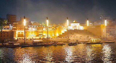 amitguptaHR's tweet photo. Visited #Kashi this weekend. The divine feeling at Baba #Vishvanath remains within. Maa Ganga, #ghatsofganga are clean which gives pleasure to soul. Have spoken to many locals, shop owners, they are happy & their gratitude towards Hon PM is visible. Thank you @narendramodi https://t.co/xb3L9Vw6zA