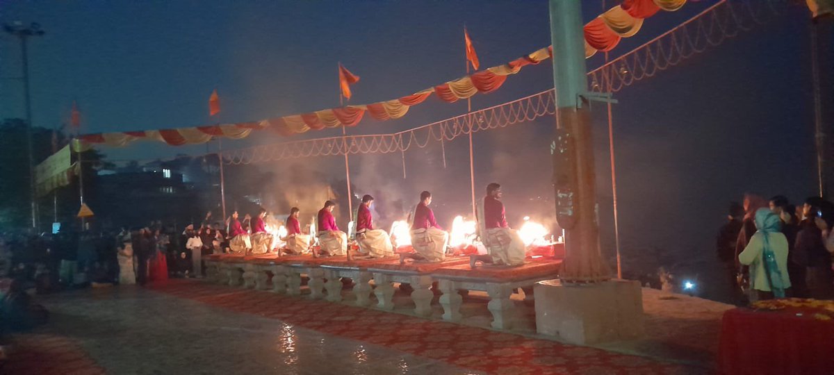 amitguptaHR's tweet photo. Visited #Kashi this weekend. The divine feeling at Baba #Vishvanath remains within. Maa Ganga, #ghatsofganga are clean which gives pleasure to soul. Have spoken to many locals, shop owners, they are happy & their gratitude towards Hon PM is visible. Thank you @narendramodi https://t.co/xb3L9Vw6zA