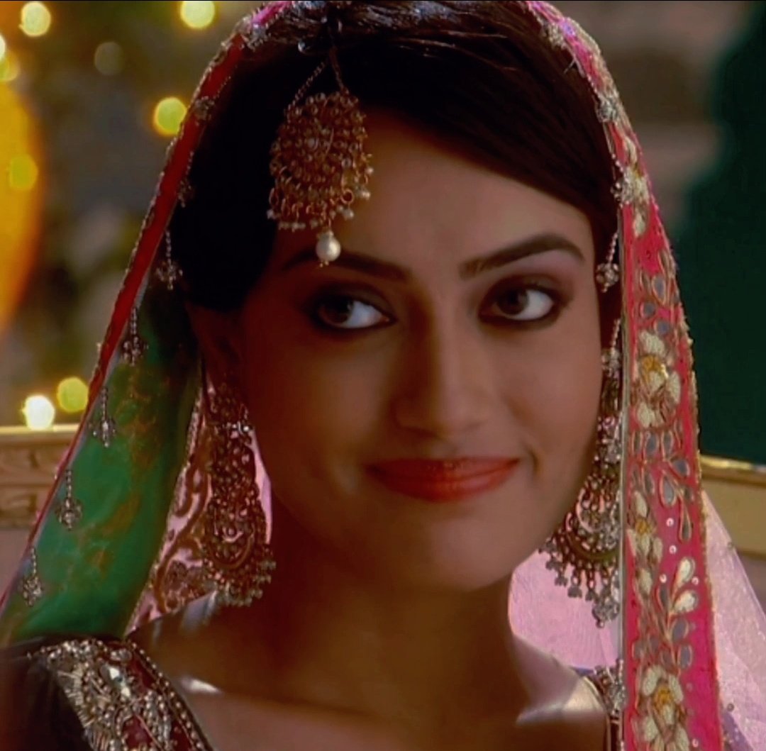 hourly_SJ's tweet photo. Zoya Farooqui —⁠☆

#SurbhiJyoti https://t.co/cux8wPIdot
