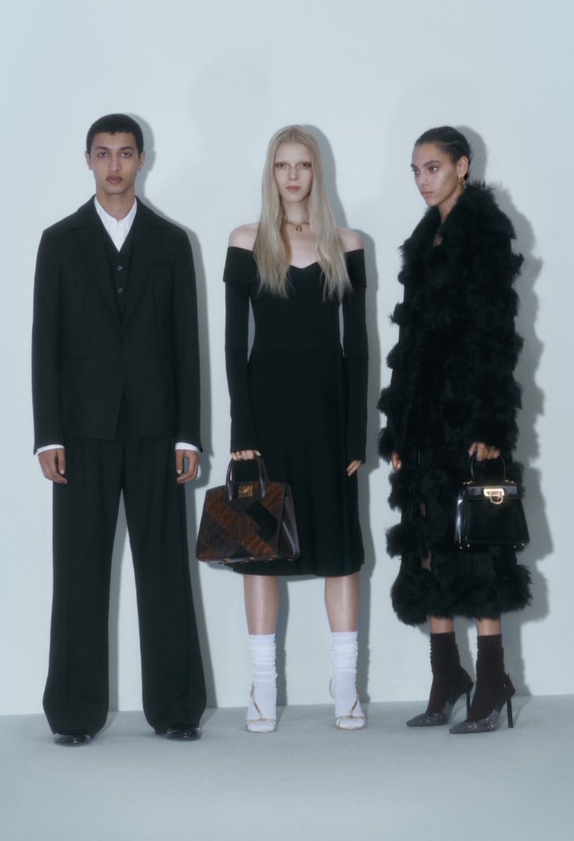 This new Ferragamo does something to me that I can’t explain! 😍