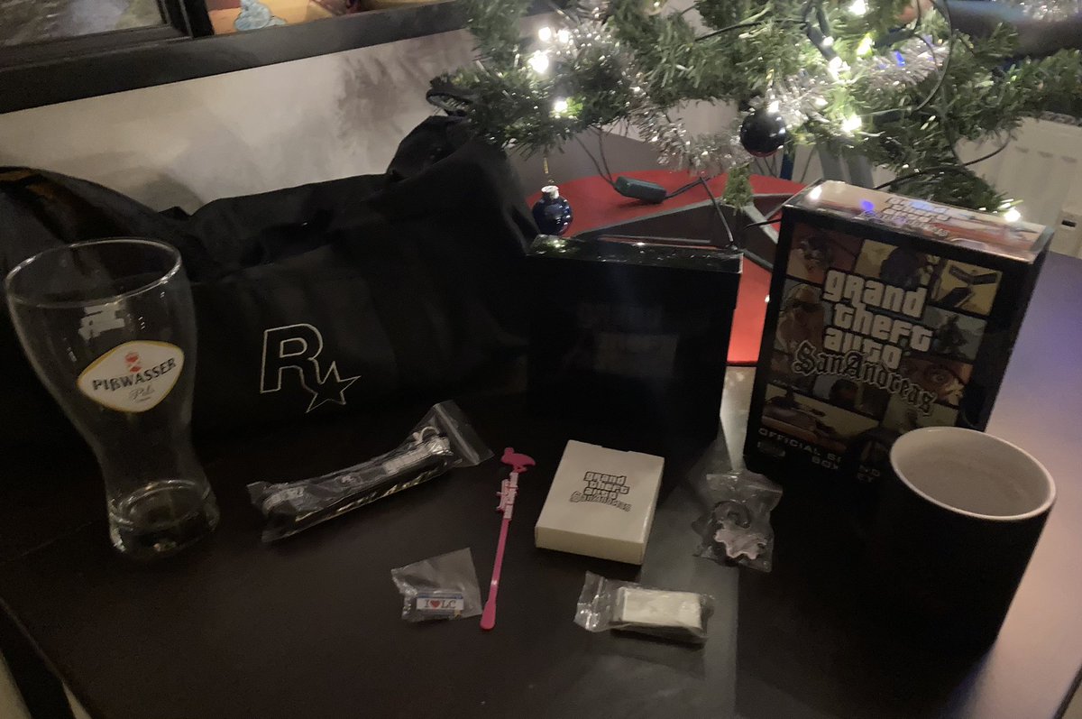 Vielen lieben Dank an <a href="/xboxdynasty/">XboxDynasty</a> für diese tolle Rockstar-Bescherung. 😍 Mein GTA-Fanherz schlägt immer noch bis zum Himmel. 🤩 Ihr seid die Besten. ♥️