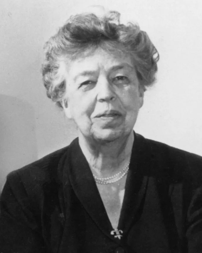 “When you give joy to other people, you get more joy in return. You should give a good thought to happiness that you can give out.”— Eleanor Roosevelt      
#quote   #NFT #UMWorld #success #Aptos #P2E #MetaWorld #P2E
#Everythingispossible