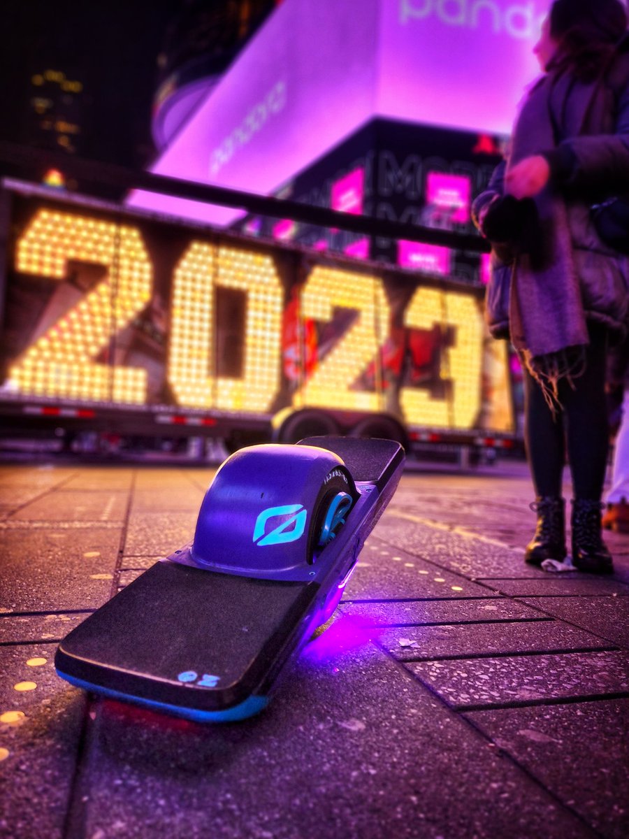 thewheelofoz's tweet photo. 2023 is almost here
#TheWheelOfOz #Onewheel #OnewheelLife #Snowboarding #NYC #timessquare #timessquarenyc #Adventure #Eskate #Longboard #Skateboard #pev #2023 #2022 https://t.co/rbvscrDKbg