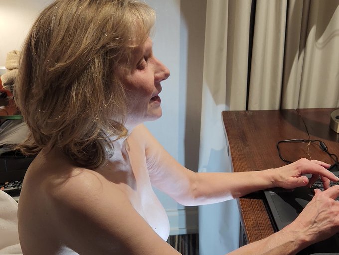 GILF naked Zooming!!  😄😊😉😘😆 Like and RT!!   Come visit me! @marierocksxxx        https://t.co/G2S22kpHMK<a href="/tag/erotica"class="tags"><span>#erotica</span></a><a href="/tag/sextoys"class="tags"><span>#sextoys</span></a><a href="/tag/masturbation"class="tags"><span>#masturbation</span></a><a href="/tag/amateur"class="tags"><span>#amateur</span></a><a href="/tag/compilation"class="tags"><span>#compilation</span></a>