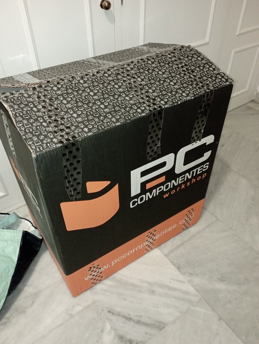 ParejoFm's tweet photo. Señores... Ha vuelto!! #PCisback
Ya mismo estamos activando de nuevo el canal https://t.co/cl5fBqQcdz