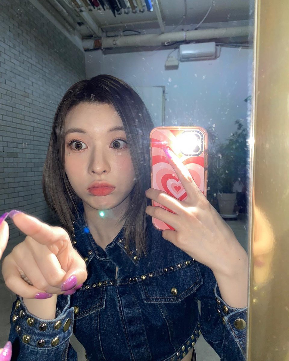 NMIXXTurkiye's tweet photo. şimdi lütfen beni de tebrik edin, NSWER, tamam mı?

#BAE #NMIXX #NSWER #Solstagram #JinsolGünü https://t.co/16U4y7ROwk