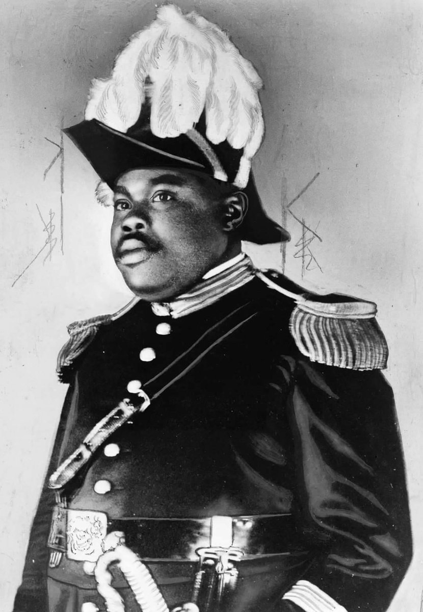 “Let us with one determination create in our minds today the conditions of the next 50 years.” - Marcus Mosiah Garvey #Kujichagulia #kwanzaa2022 #nguzosaba