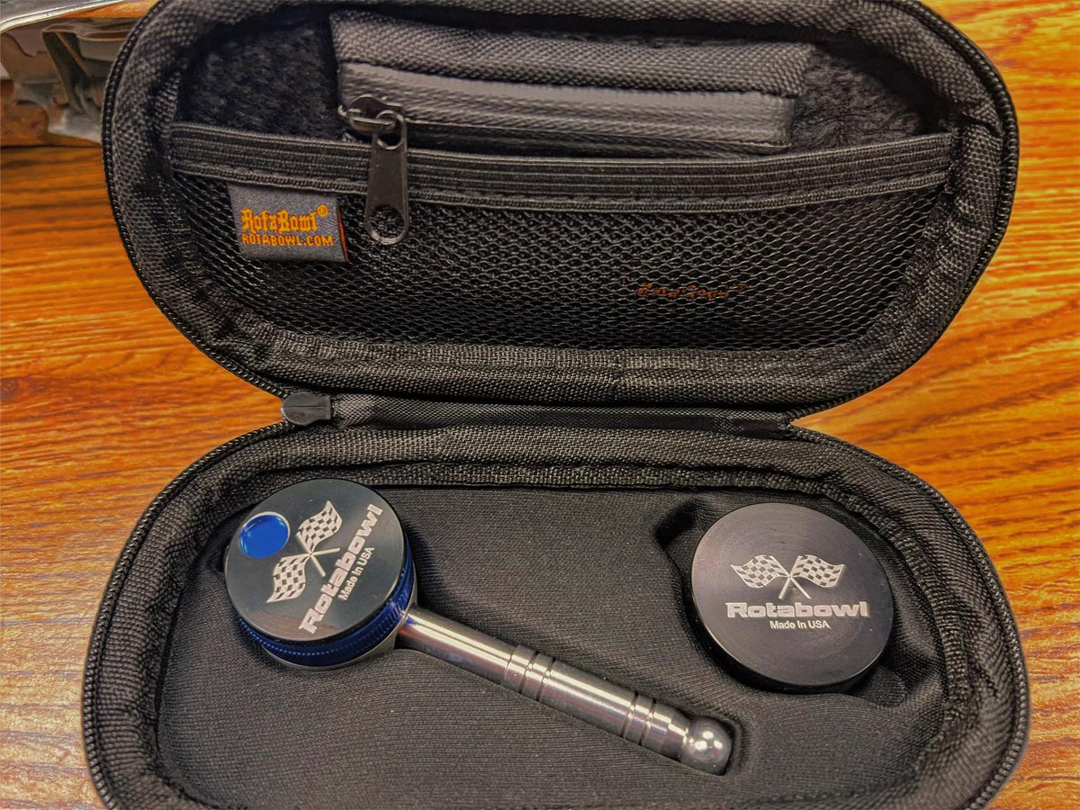 Rotabowl's tweet photo. Full kits 
:Rotabowl pipe 
:Rotabowl reload
:Rotabowl case 
:Rotabowl Fresh pouch 
Multiple designs and colors to choose from.

Shop https://t.co/S3zFTpt2ve https://t.co/1VvvnWeVKH