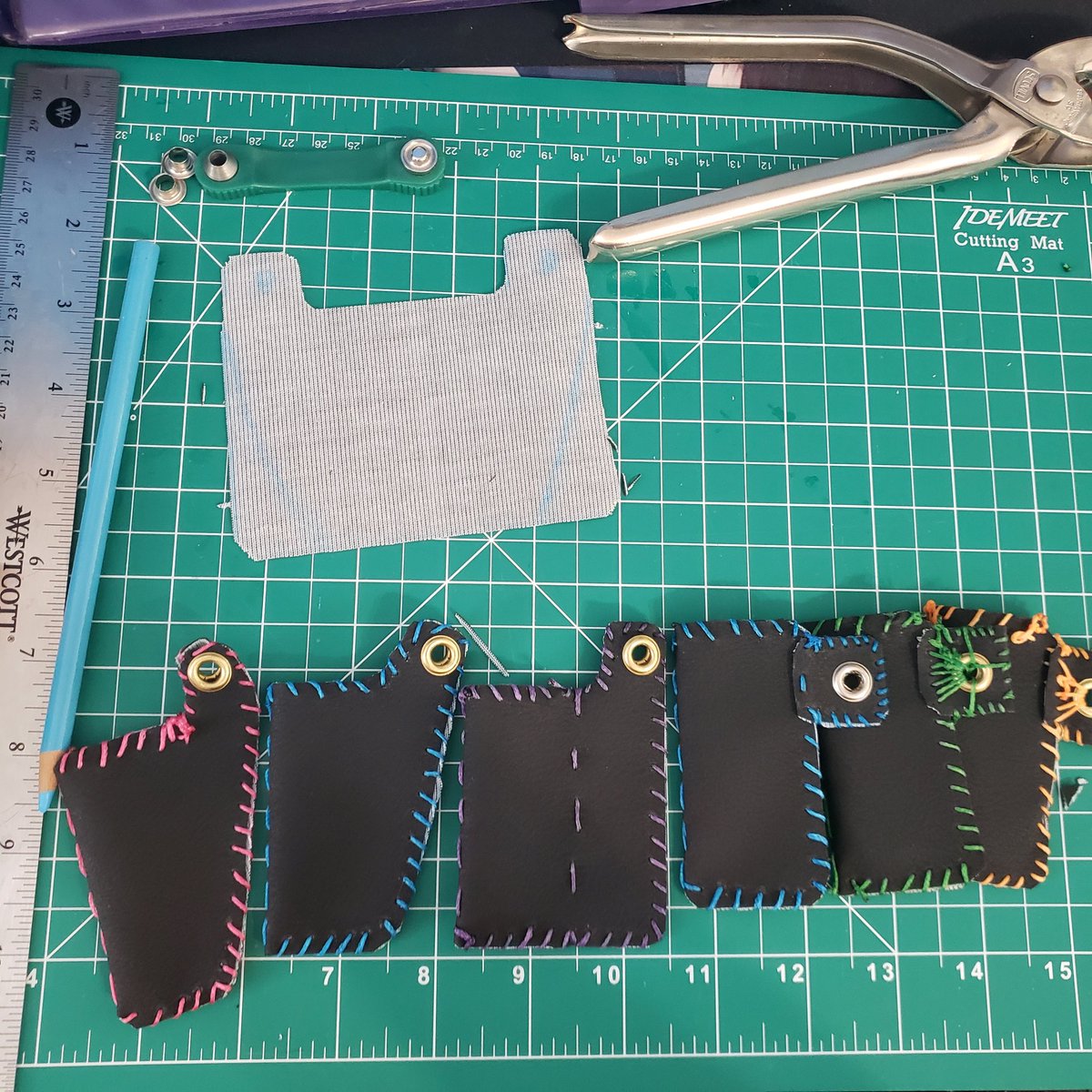 thatsketchylady's tweet image. Been a wild ride experimenting with these vinyl leather lighter sleeves, but they are so fun, and so quick, to make! I want to learn and experiment with more designs, but this is what I have so far :&amp;gt;

#diy #crafting #lightersleeve #sewing