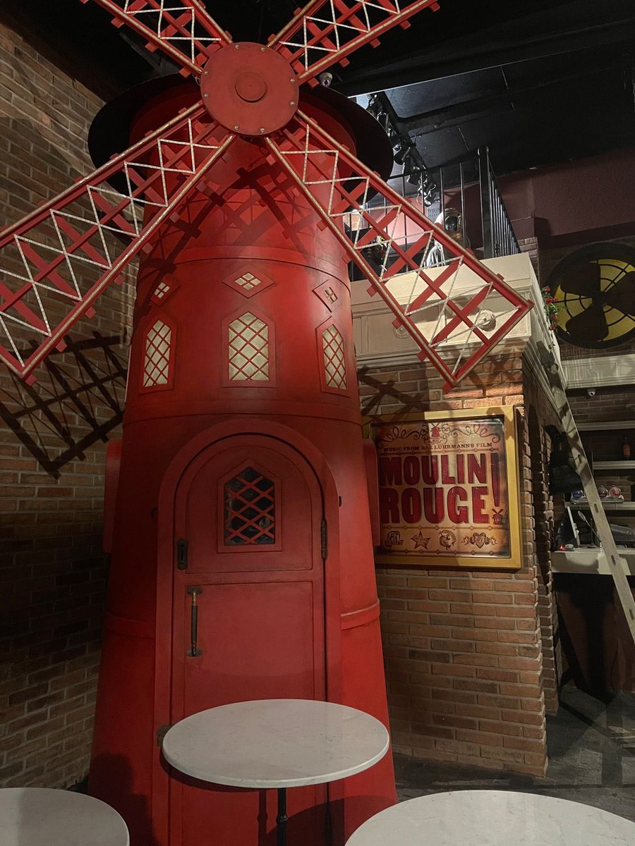 NftVenues's tweet photo. Sneak Peek of The Rouge Bar. 🥂🍾

Because a picture is worth a thousand words. 

Minting at:
https://t.co/barNqlEV3t
Supply: 3000 / Price .088 eth

#NFTVenues #MintingNow https://t.co/R6CBjrlBJT