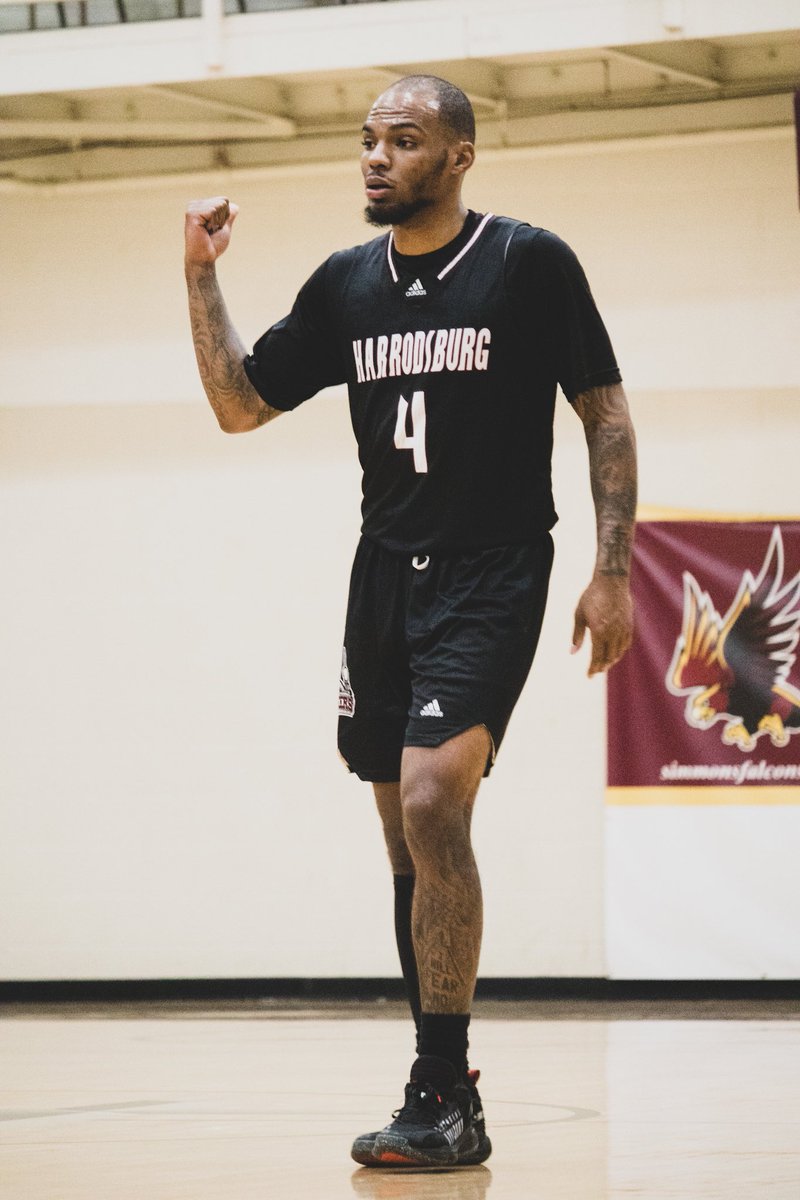CUHMBB's tweet photo. In the past four seasons we’ve been blessed with Five 1️⃣0️⃣0️⃣0️⃣ Point Scorers in our program @CUHMBB 

1. Antoine Darby
2. Chris Rawlins 
3. Tyron Duncan 
4. Kereion Douglas 
5. Keelan Kennedy

Each of these Young Men have been a huge part of our teams success. https://t.co/YTAvBL4CVG