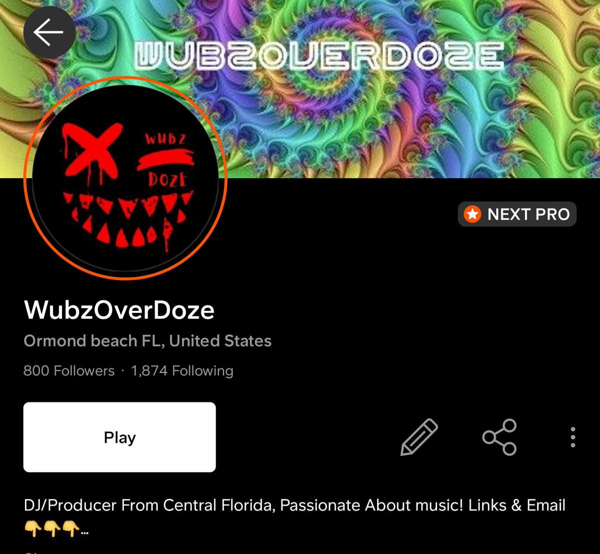 WubzOverDoze's tweet photo. Hit 800 followers goal on SoundCloud. It's been an insane year for me with starting this musical journey! So happy I hit my goal before new year's eve 🙌 #edm #WubzOverDoze #electronicmusic #Dubstep https://t.co/qIp69VwMqO