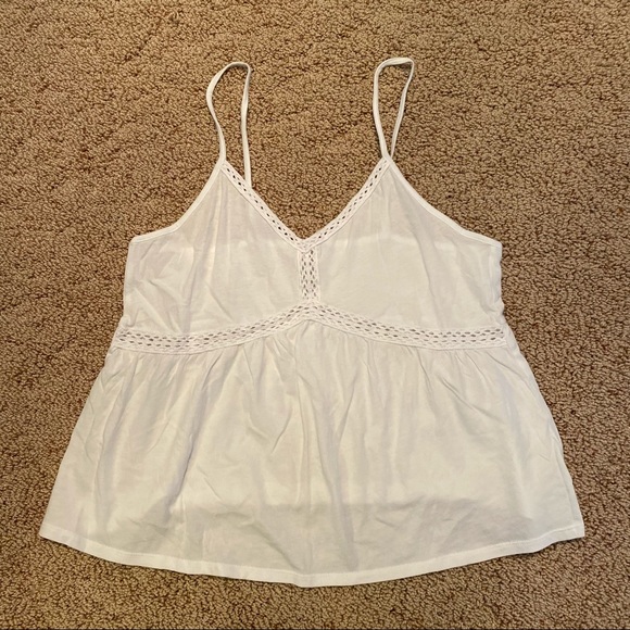 poshfever's tweet photo. So good I had to share! Check out all the items I'm loving on @Poshmarkapp #poshmark #fashion #style #shopmycloset #chicos #americaneagleoutfitters: https://t.co/y4OW2KSZS2 https://t.co/aJT6Q5nRFs