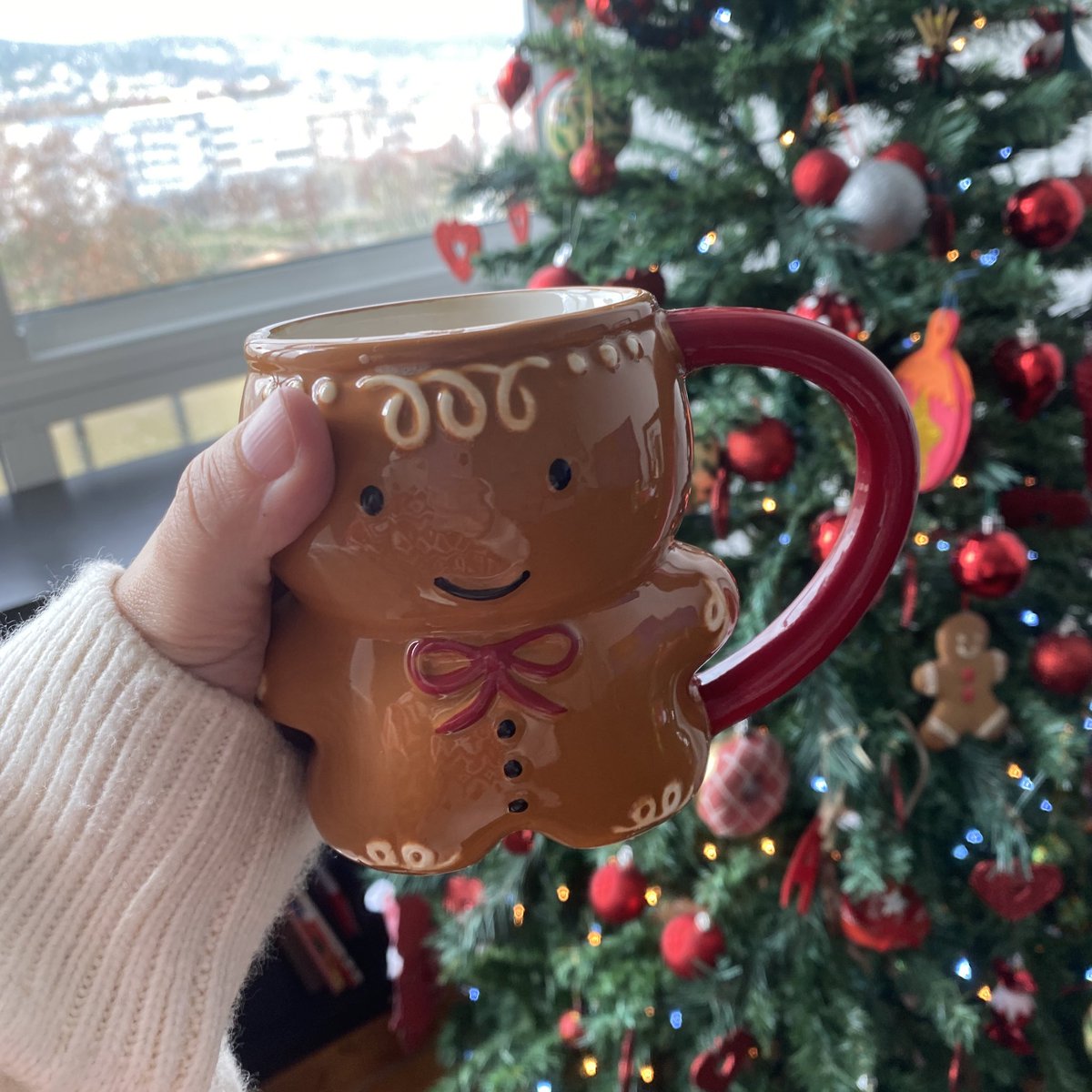 thiswhimsyme's tweet photo. Cutest mug ever. #ChristmasGift  please do share your Christmas gifts with me. https://t.co/ALvQU5rcEx