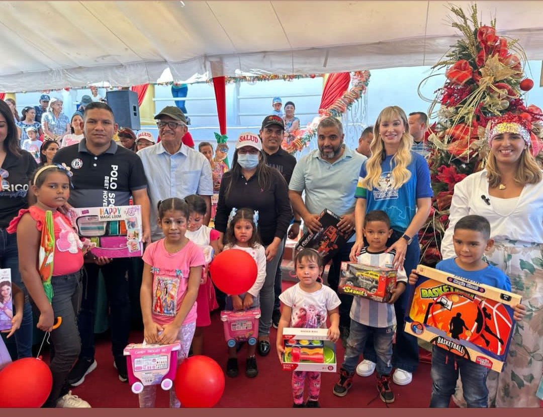 #NotiGuárico🔴 Gobierno Bolivariano inicia entrega de juguetes a semilleros de la Patria en las 7 parroquias del Orituco

Más información ⬇️
👁‍🗨bit.ly/3Wtfk9w

#Guárico
#TradicionesYAlegrías
#VamosPaLante