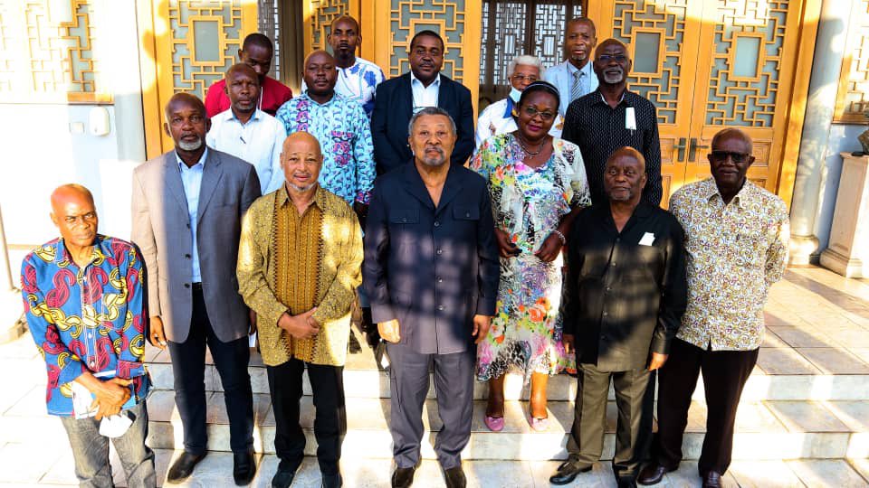En recevant la direction du CDJ, l'évocation du Président Jules Aristide Bourdes Ogouliguende a été l'occasion de constater la fidélité à son esprit et à ses idéaux. #Gabon