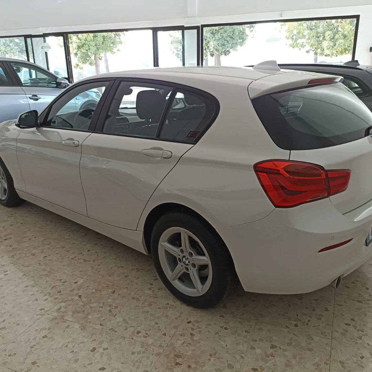 UTRERAUTOSL's tweet photo. Vendido y entregado este espectacular BMW 116 D https://t.co/SO6ZfJNBiW