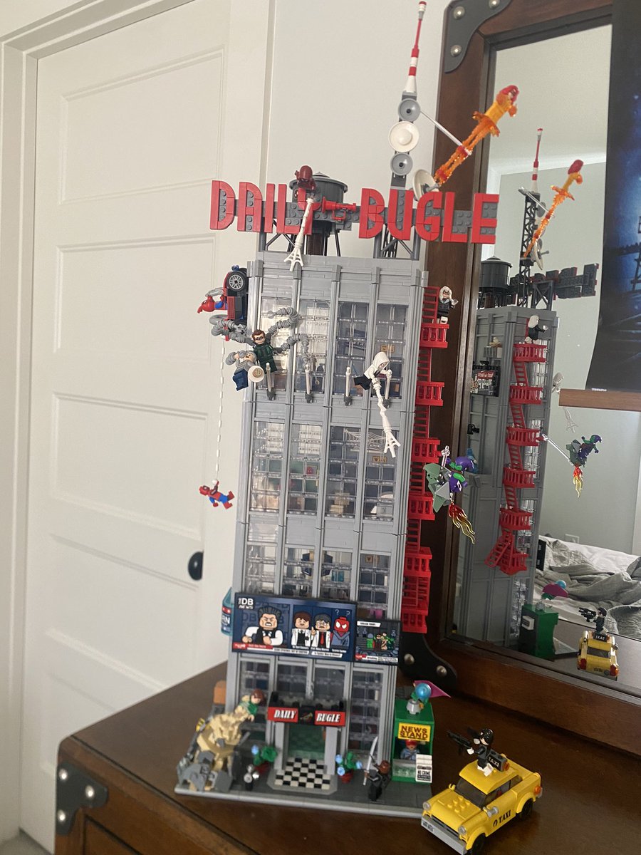 HasBeenJax's tweet photo. Finally finished!! #LEGO @LEGO_Group https://t.co/j9SCJqxoU6