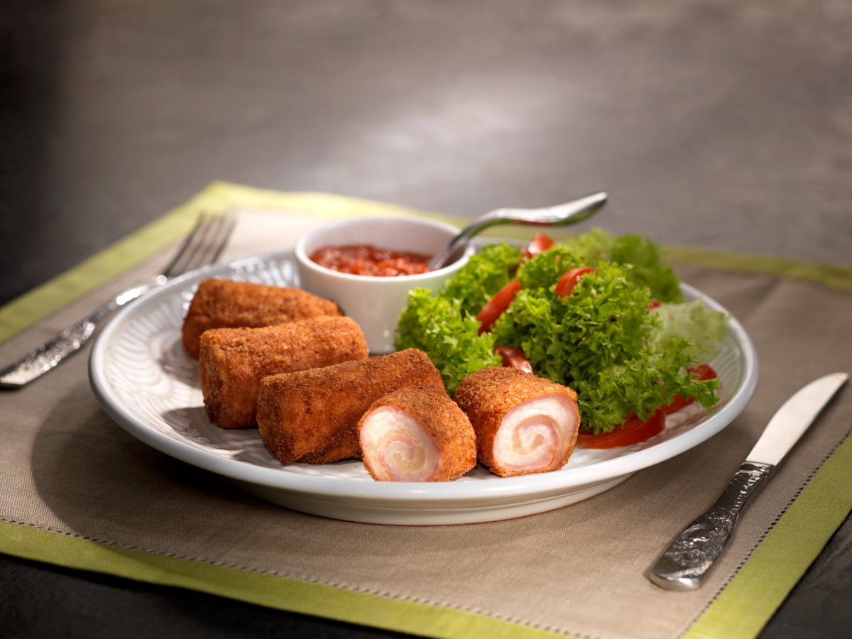FoodandTravelMX's tweet photo. ¿Te dio el mal de puerco? No, porque comer carne porcina ayuda a proveer energía al músculo y al cerebro, ya que es clave cuando nuestro cuerpo realiza ejercicio intenso. Ahora sí, a continuar con la rutina para bajar esa lonjita con #USMeat #USMeat #USPork #DisfrutaLoBienHecho https://t.co/SpbsMRYWBb