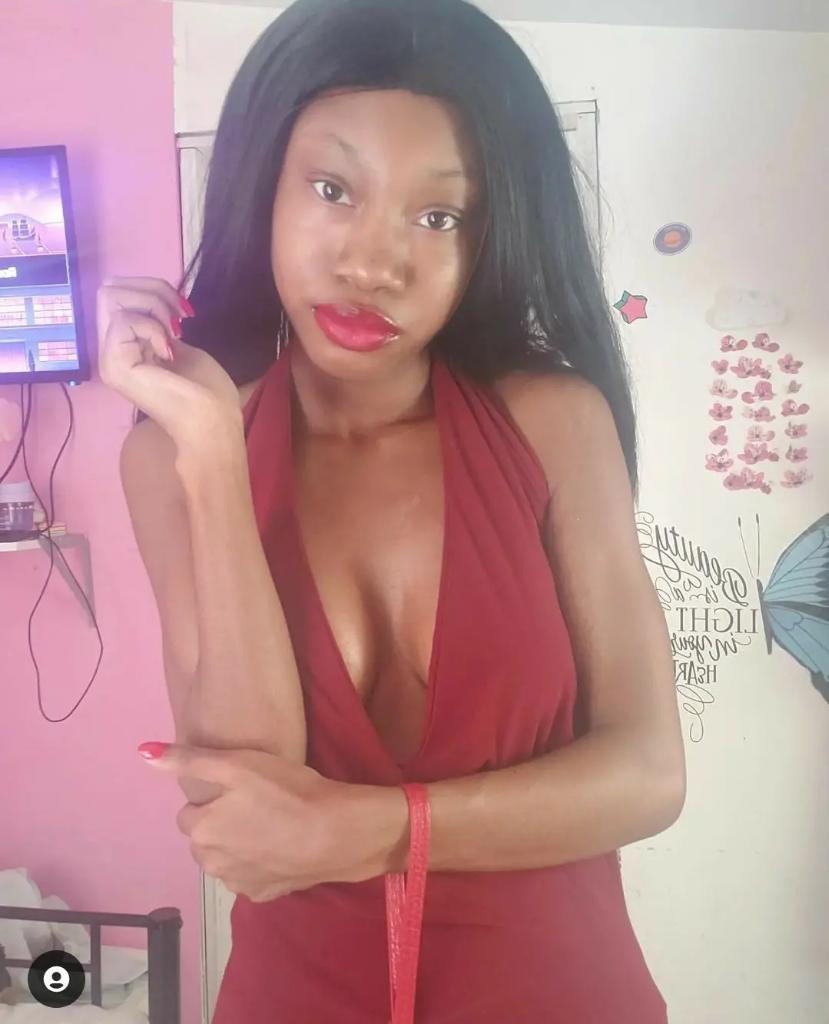 sakurarosegamer's tweet photo. Which one you like red bella dress โคor black bella dress๐ค
#sims2cosplay #bellagoth #simscosplay #bellagothcosplay #cosplay https://t.co/ojEchrprrp