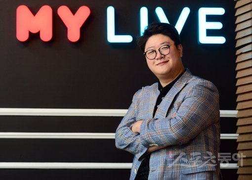Popbaeses's tweet photo. Blockberry Creative's co-CEO Lee Jong Myung dies at age 58 https://t.co/WlOasxLywa