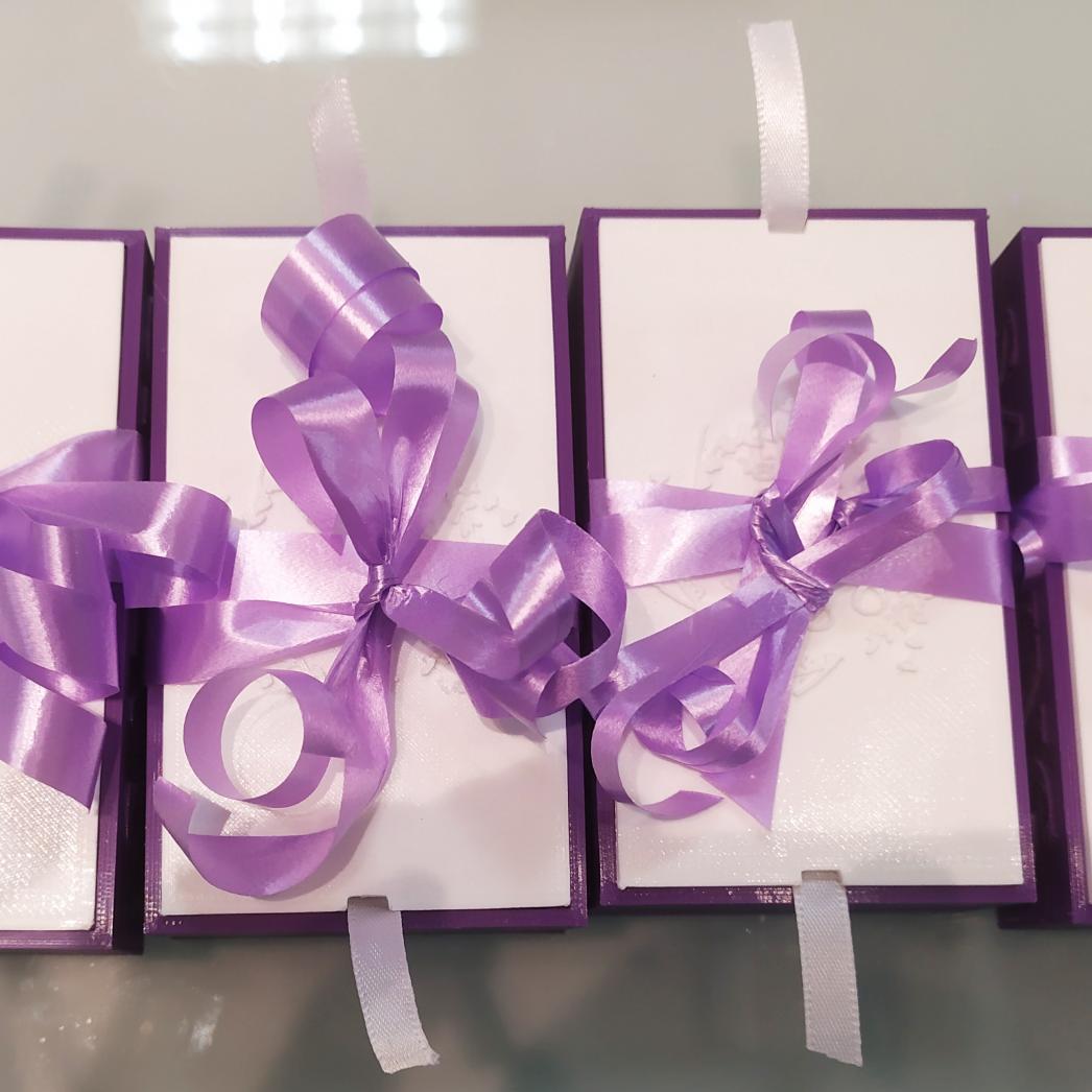 #new

Nuovissime scatoline regalo #lavanda

Contengono 4 preziosissimi #prodotti #minisize tascabili da 5 ml:

💜Crema viso
💜Crema mani
💜Crema corpo
💜Profumo persona

#skincare #beauty #bellezza #beautytips #giftideas #YEAH #WOW #tryit #sweet #cute #chic